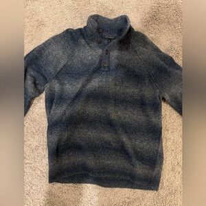 Banana Republic Quarter button up sweater